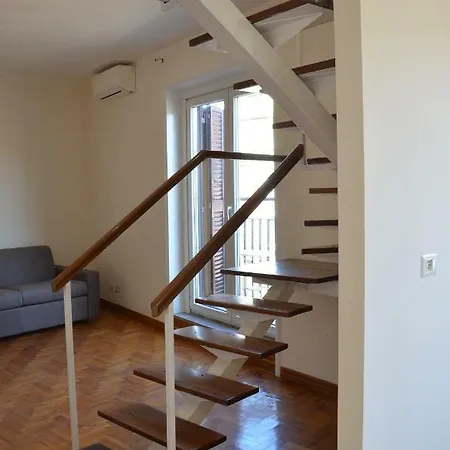Opera Luxury Apartment *