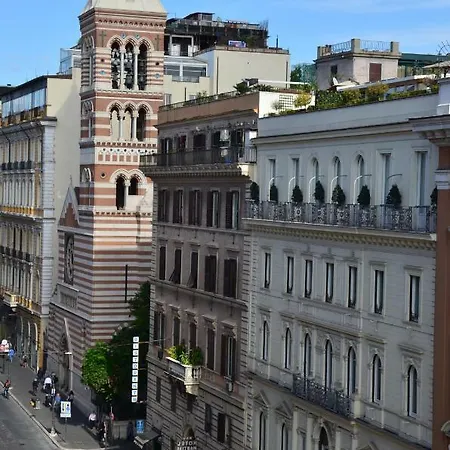 Opera Luxury Apartment